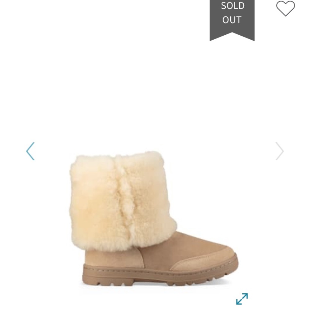 UGG SUNDANCE TALL BOOT CHESTNUT SIZE 9 sold out